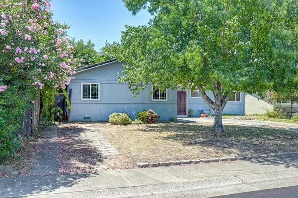 8205 Tanoak Way, Citrus Heights, CA 95621