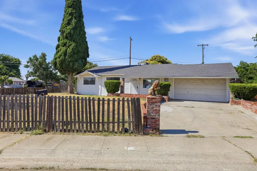 7501 53rd Avenue, Sacramento, CA 95828 - #2