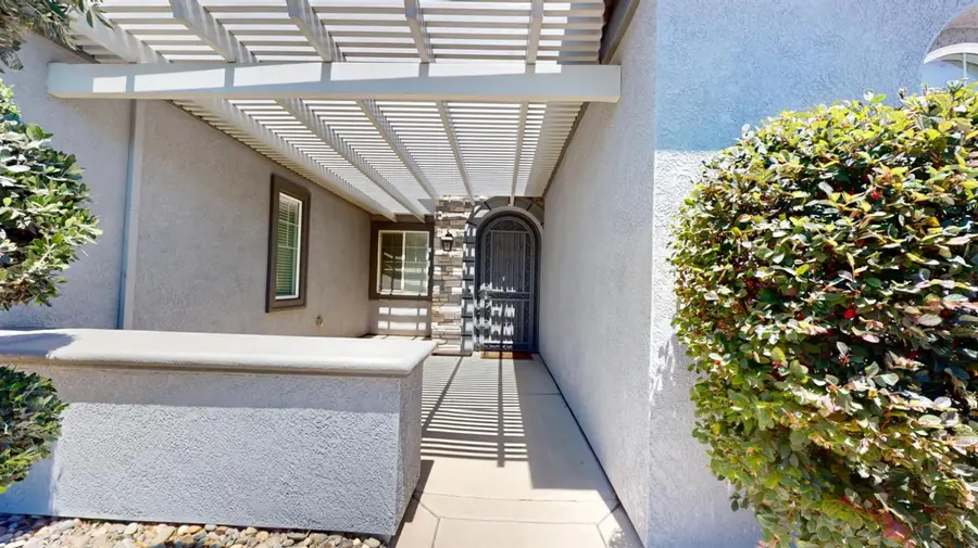 1021 S Nutmeg Landing Court, Manteca, CA 95336 - #2