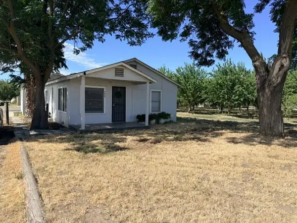 4866 Service Road, Ceres, CA 95307