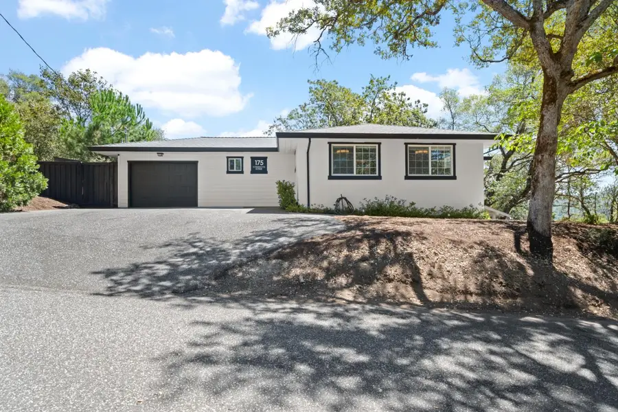 175 Donnington Avenue, Auburn, CA 95603 - #2
