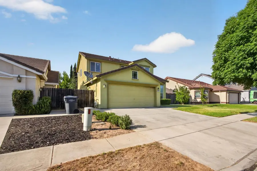 625 SE Helen Drive, Turlock, CA 95382 - #2