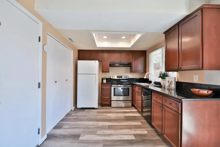 5427 Olympic Way, Sacramento, CA 95842 - #2