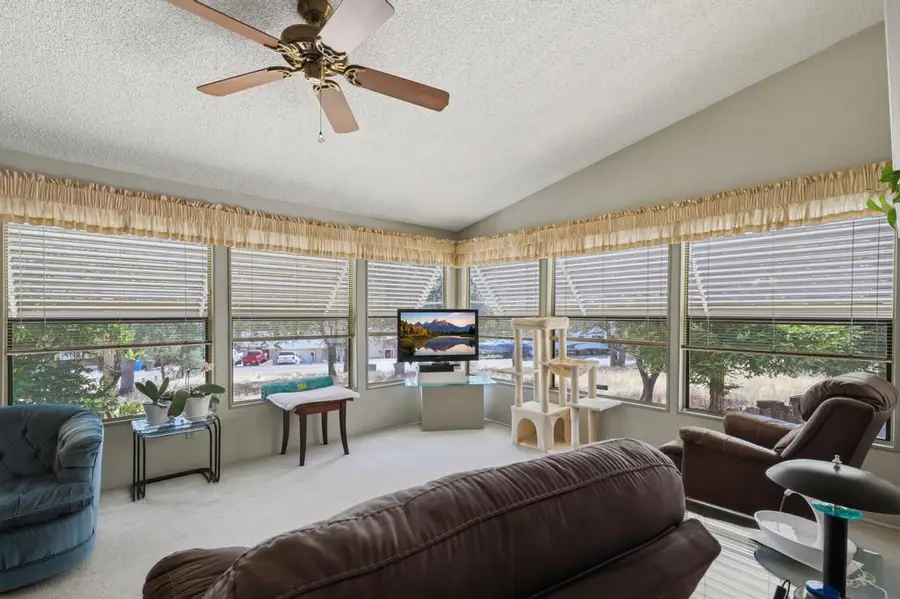 16 Harbor Court, Oroville, CA 95966 - #3