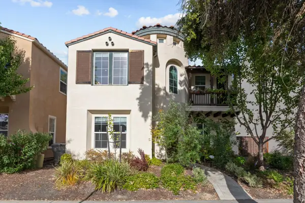 3073 Crocker Drive, Sacramento, CA 95818