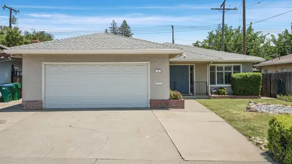 8 W Cambridge Drive, Lodi, CA 95242