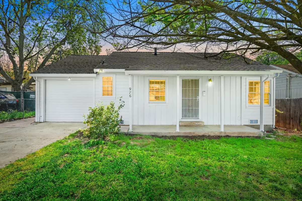 976 Acacia Avenue, Sacramento, CA 95815 - #1