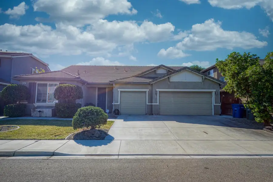657 Mt Rushmore Drive, Newman, CA 95360 - #2