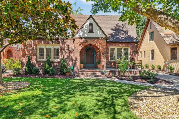 2942 Highland Avenue, Sacramento, CA 95818