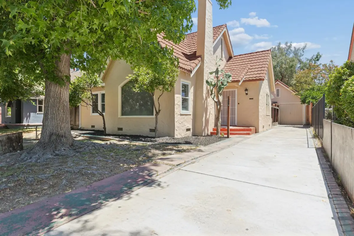 219 Sunset Boulevard, Modesto, CA 95351 - #1