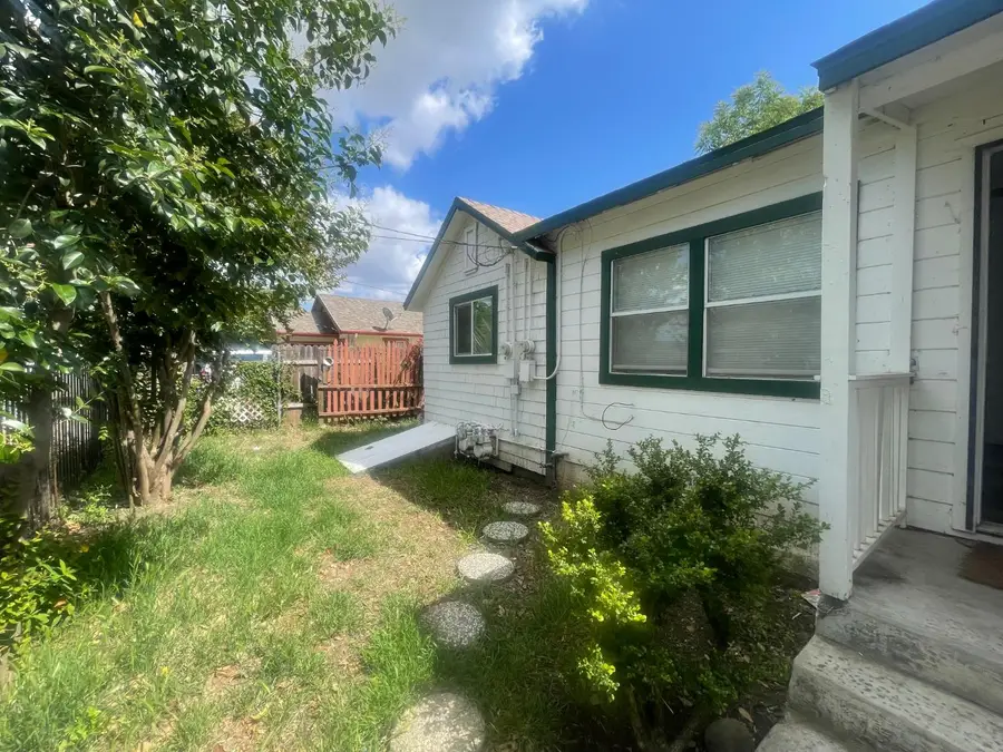 1266 Depot Street, Woodland, CA 95776 - #2