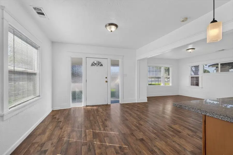 530 E G Street, Oakdale, CA 95361 - #3