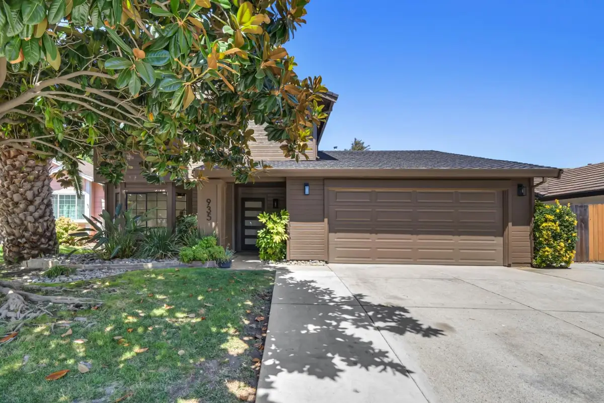 935 Sunwood Way, Sacramento, CA 95831 - #1