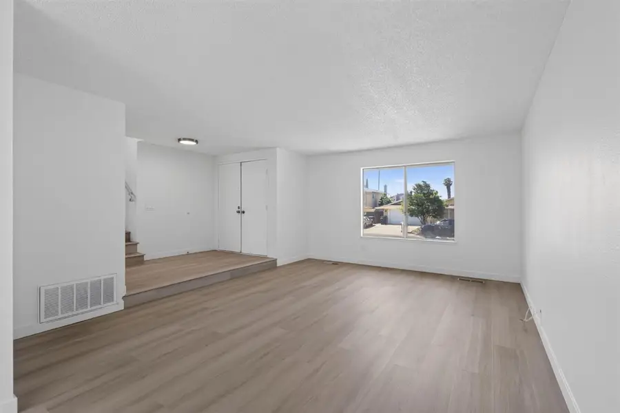 7725 Mcmullen Way, Sacramento, CA 95828 - #3