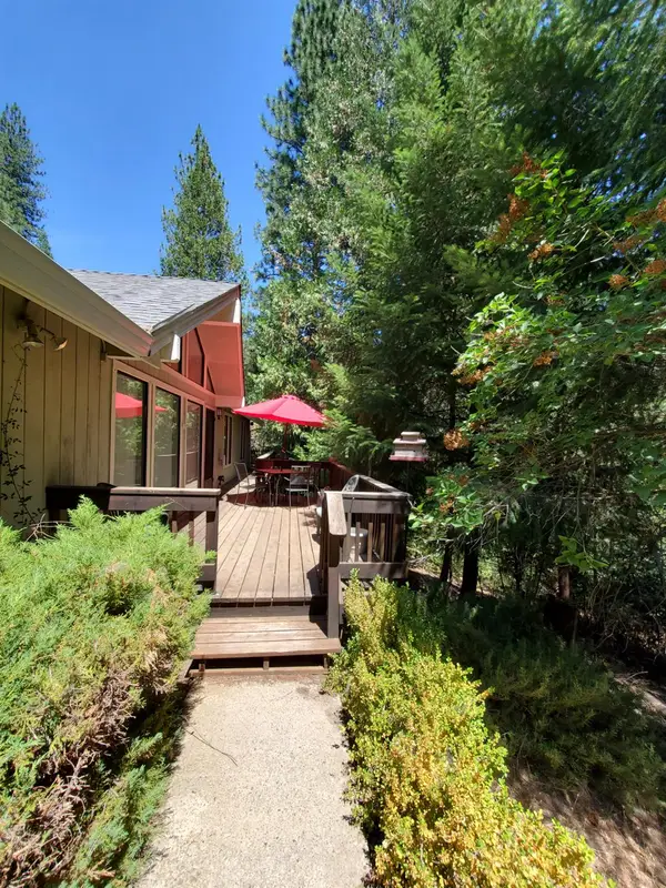 25705 Creekside Drive, Pioneer, CA 95666