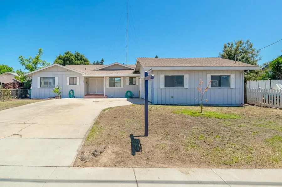 428 N Western Avenue, Waterford, CA 95386 - #2