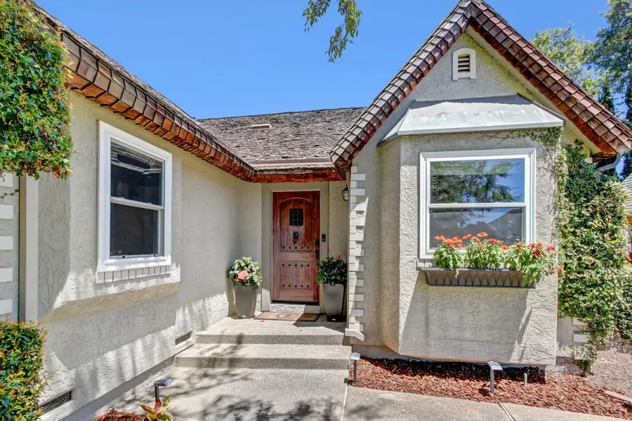 3006 Clairidge Oak Court, Sacramento, CA 95821 - #2