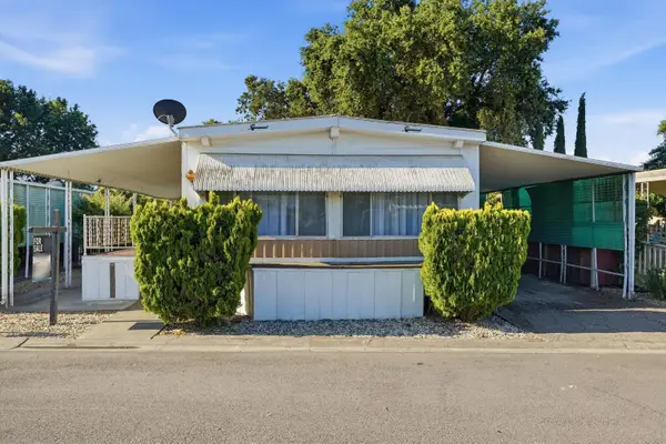 10780 N Highway 99 #35, Stockton, CA 95212