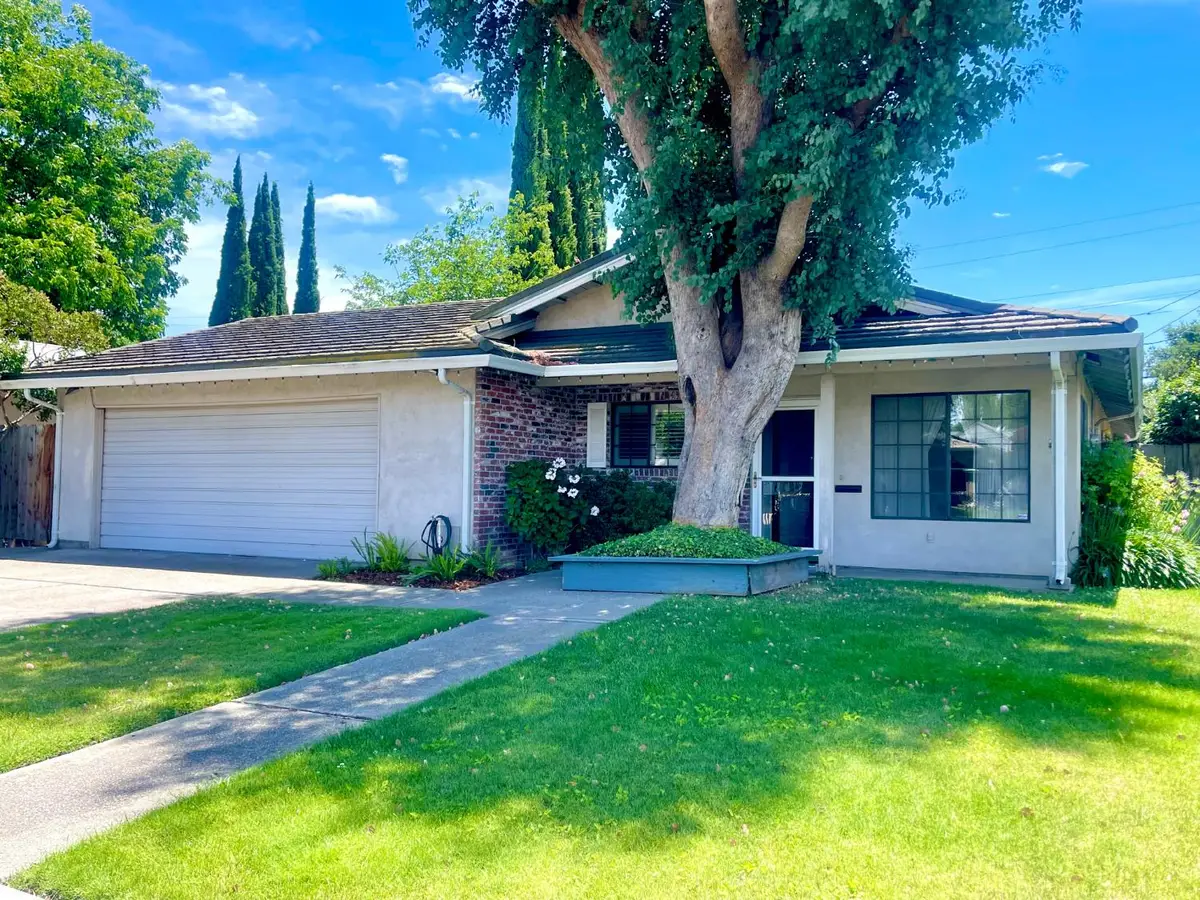 2052 Del Rio Drive, Stockton, CA 95204 - #1