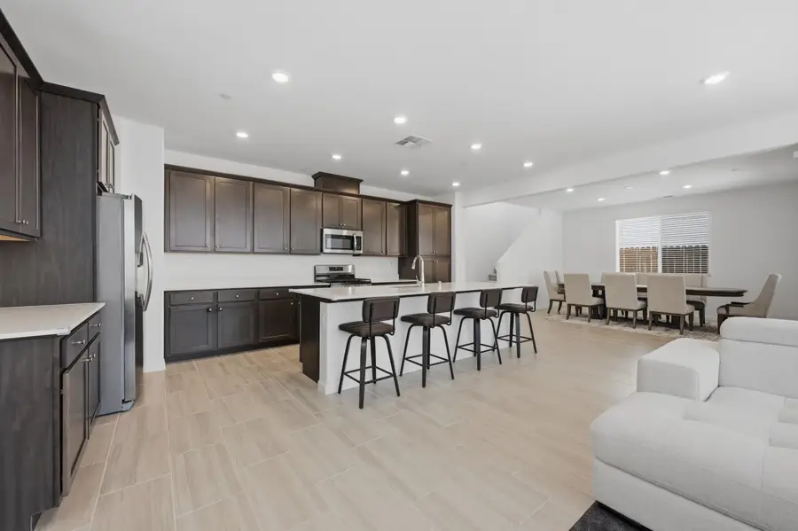 8852 Boes Way, Sacramento, CA 95829 - #3