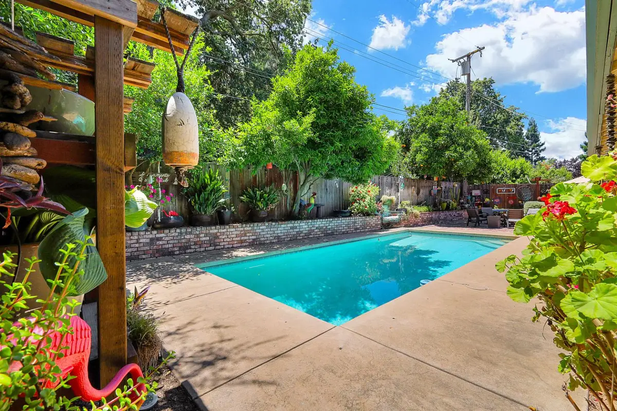 1213 Gary Way, Carmichael, CA 95608 - #1
