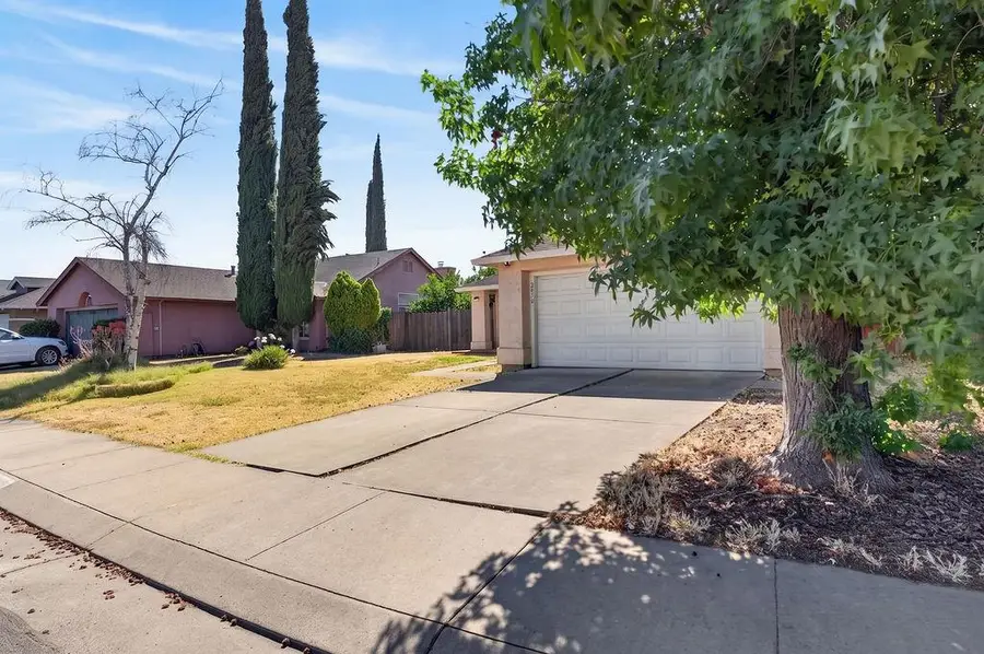 2450 Fairway Glen Street, Stockton, CA 95206 - #3