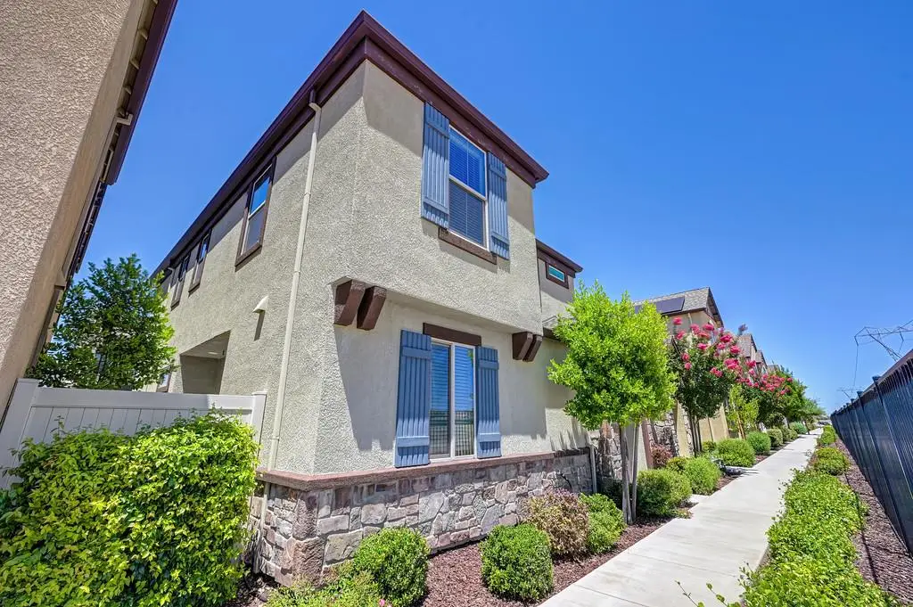 9327 Mystic Lake Aly, Sacramento, CA 95829 - #1