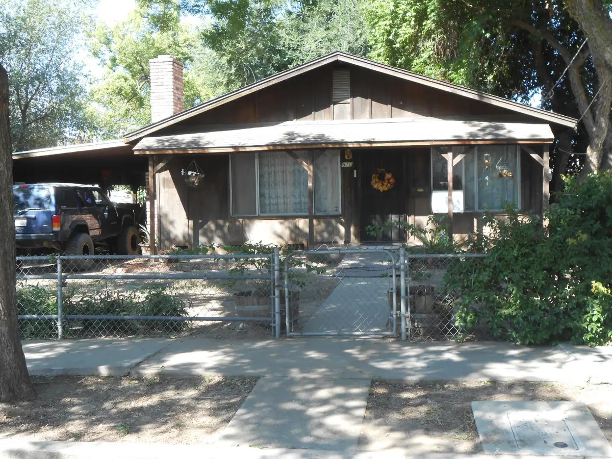 510 N 2nd Avenue, Oakdale, CA 95361 - #1