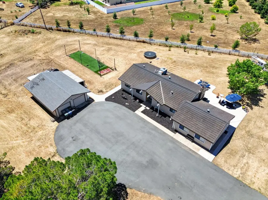 11890 Cresthill Drive, Elk Grove, CA 95624 - #2