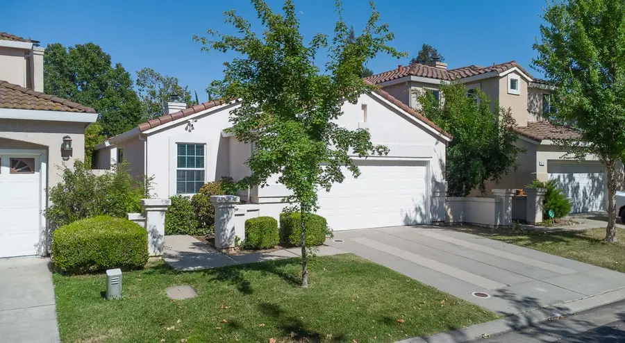 9109 W Trumbauer Way, Elk Grove, CA 95758 - #2