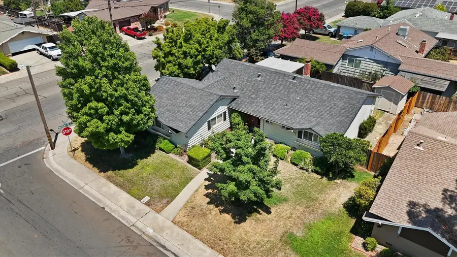 1307 Stafford Way, Yuba City, CA 95991 - #2