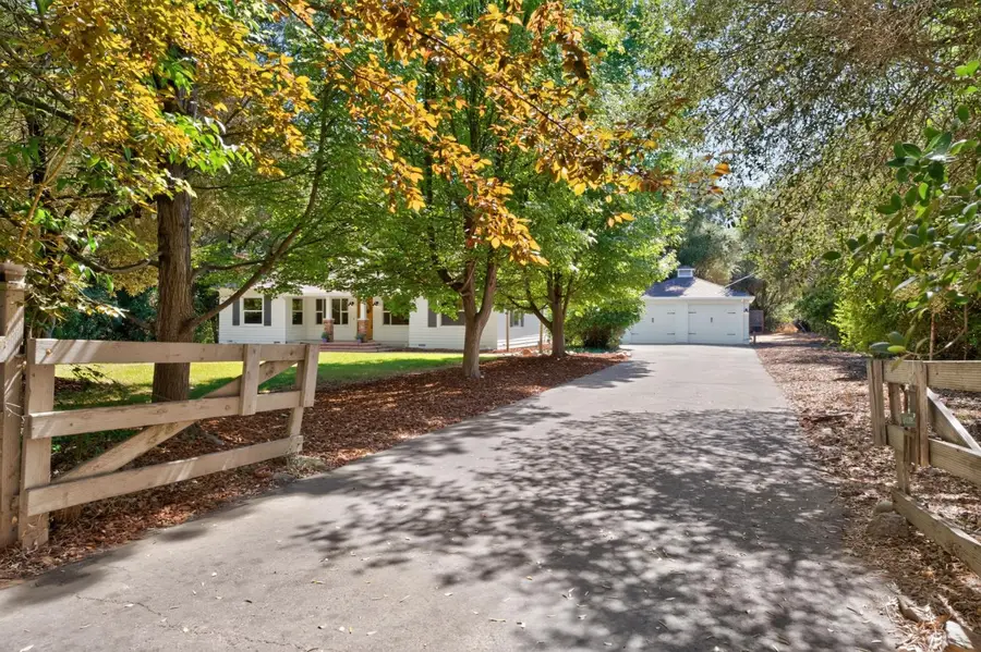 4335 Walnut Avenue, Carmichael, CA 95608 - #3