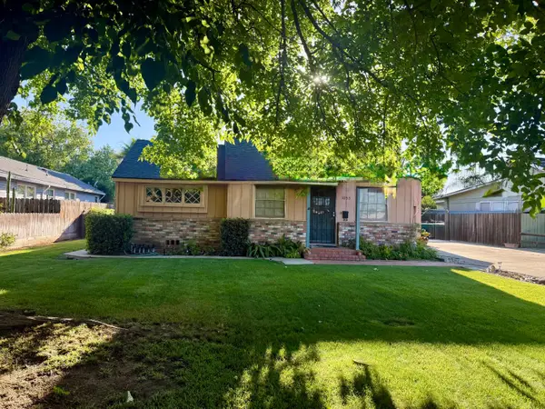1053 Sycamore Avenue, Gustine, CA 95322