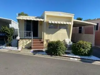 18 Golden Inn Way, Rancho Cordova, CA 95670