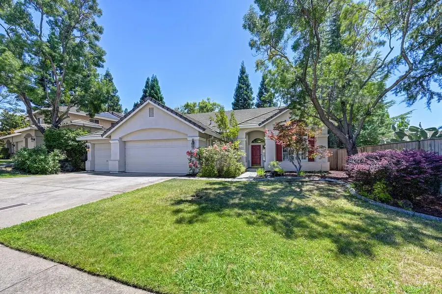 200 Luna Circle, Folsom, CA 95630 - #3