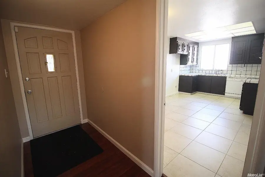 2 Tillman Circle, Sacramento, CA 95823 - #3