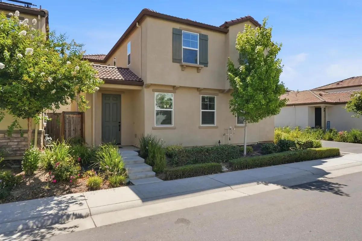 9911 Del Surf Lane, Elk Grove, CA 95757 - #1