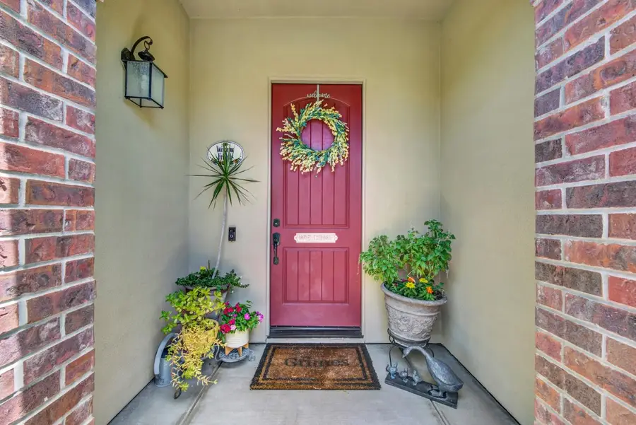 2101 Promenade Drive, Woodland, CA 95776 - #2
