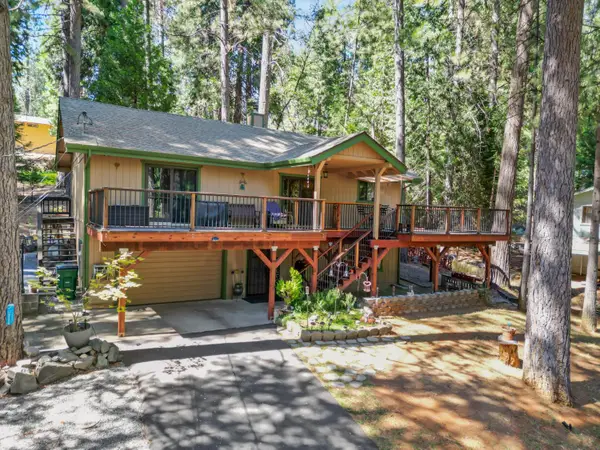 6165 Salmon Way, Pollock Pines, CA 95726