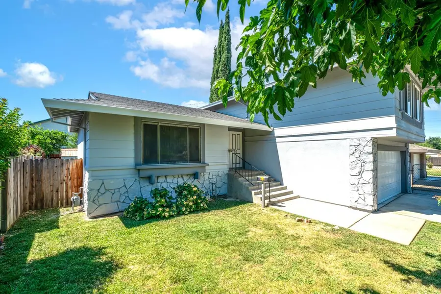 924 Regatta Drive, Sacramento, CA 95833 - #3