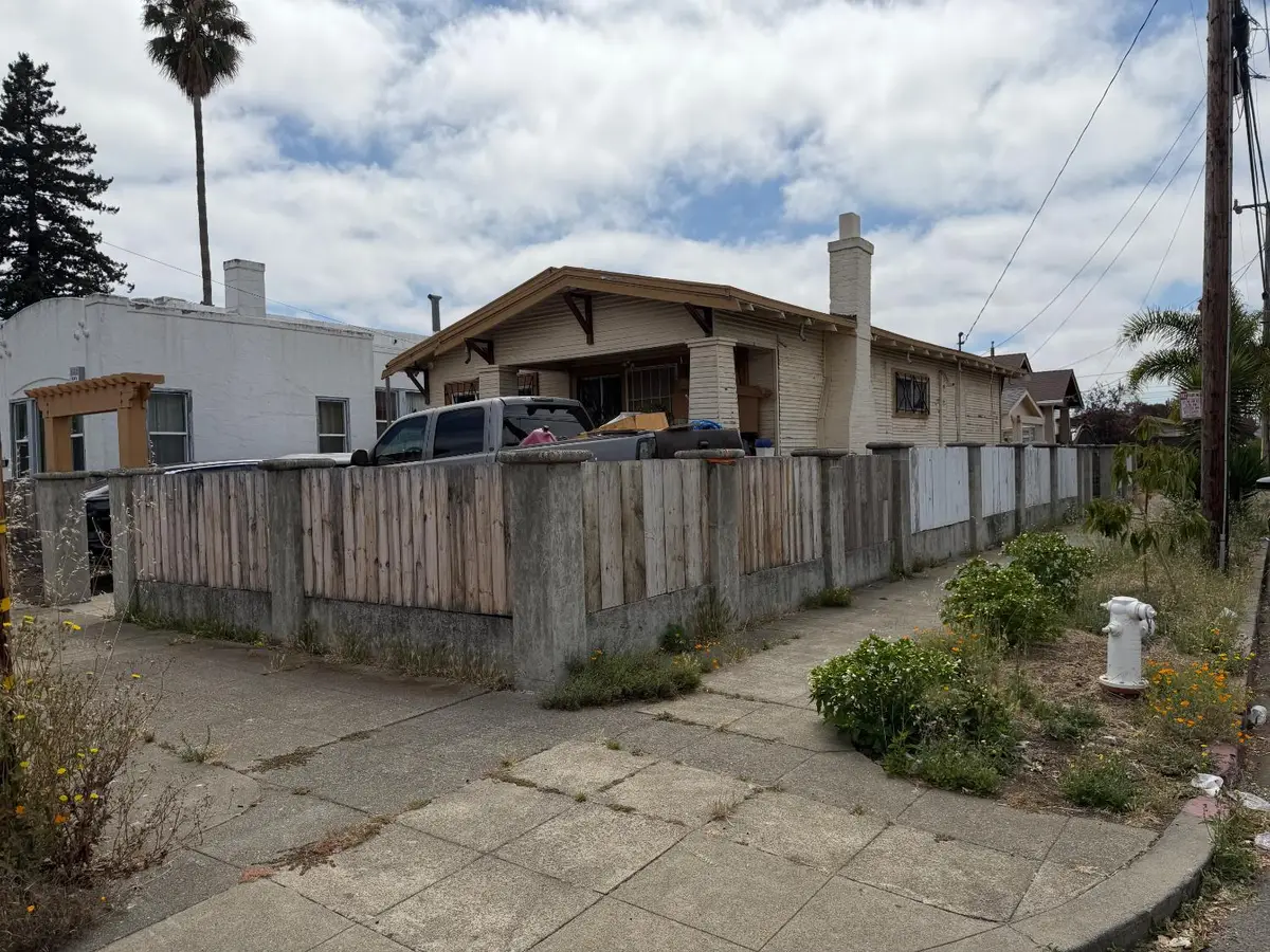 2300 85th Avenue, Oakland, CA 94605 - #1