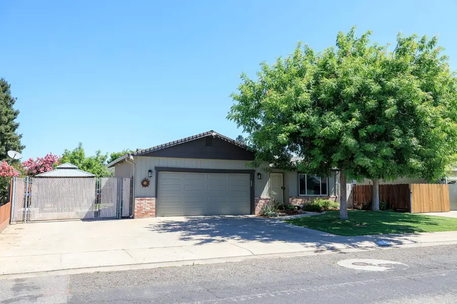 600 Zinfandel Drive, Escalon, CA 95320 - #3