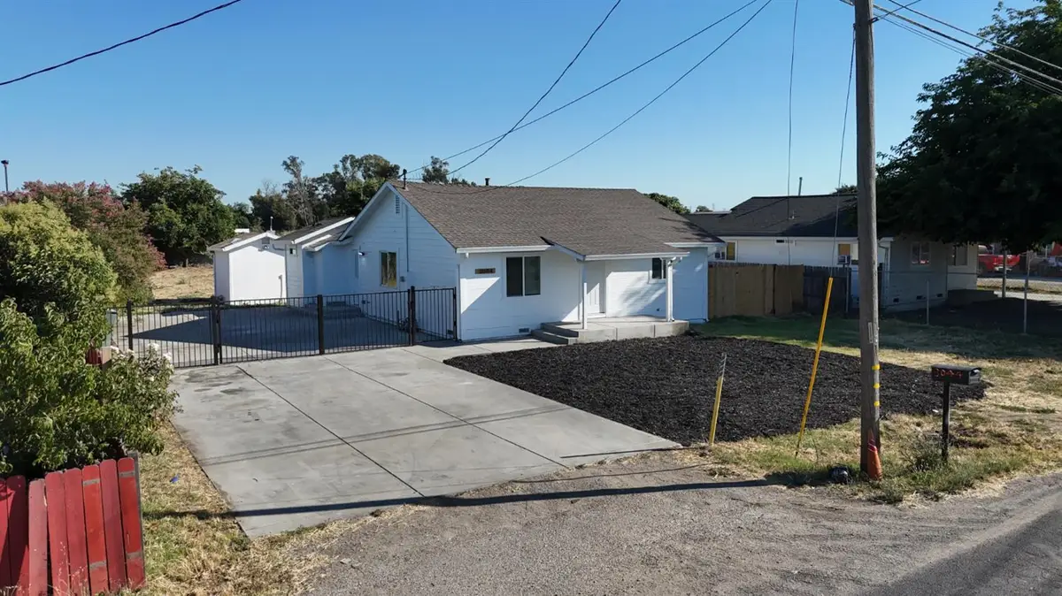 3044 Munford Avenue, Stockton, CA 95205 - #1