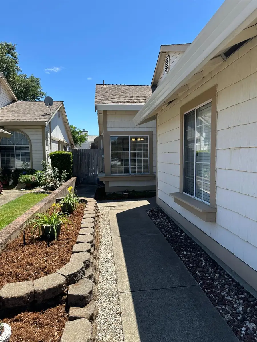 410 Cirby Oaks Court, Roseville, CA 95678 - #3