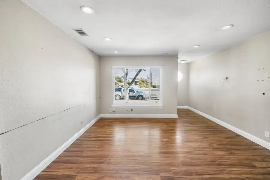 2019 Ethan Way, Sacramento, CA 95825 - #3