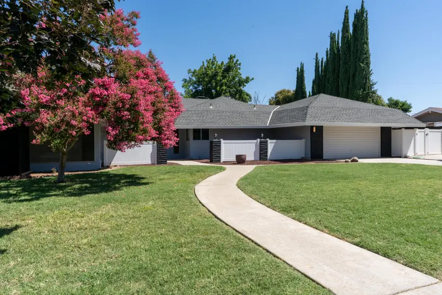 1011 Oregon Drive, Merced, CA 95340 - #3