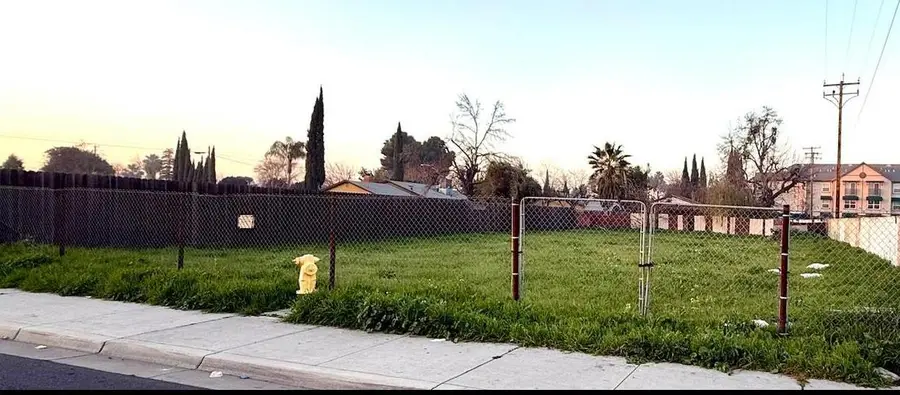 237 Bernell Avenue, Turlock, CA 95380 - #3