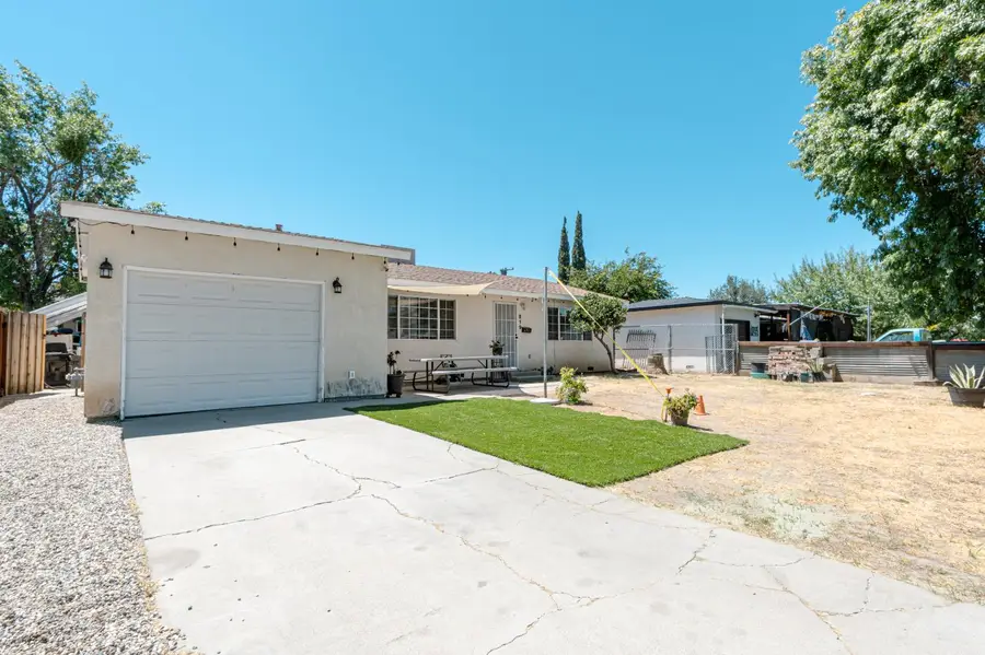 819 Jeffrey Road, Los Banos, CA 93635 - #2