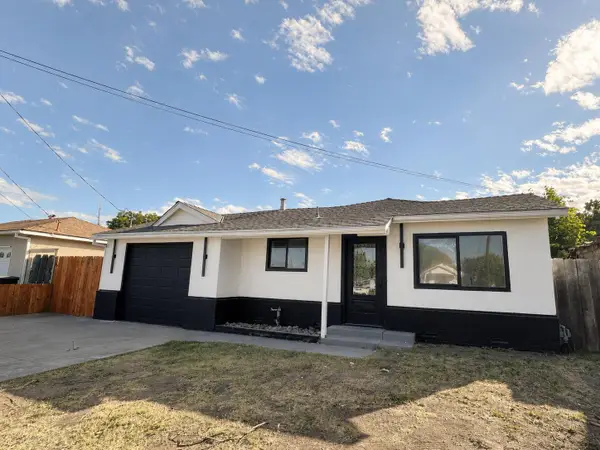 444 N 5th Avenue, Oakdale, CA 95361