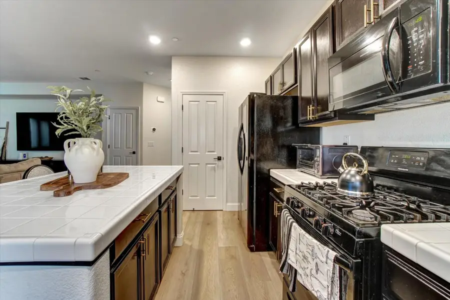 1328 Altaparke Avenue, Sacramento, CA 95834 - #2